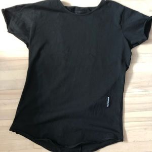 Alphalete scoop neck tee